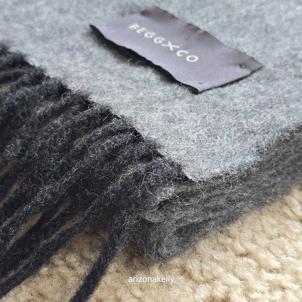NWOT Begg x Co Cashmere Grey Fringe Scarf - Picture 11 of 12